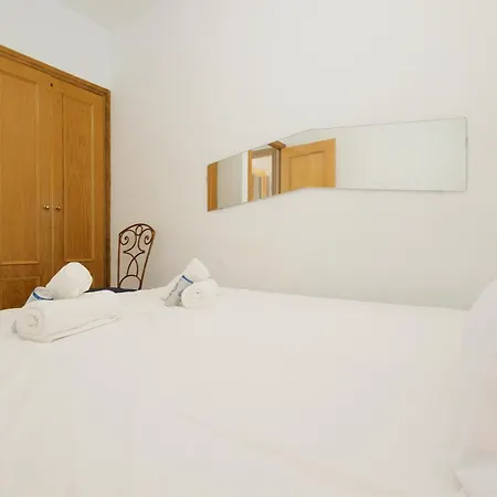 Feriehus Beautiful Townhouse Walking Distance To The In Costabella, *