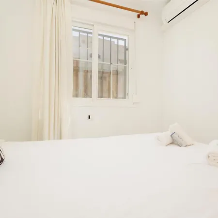 Beautiful Townhouse Walking Distance To The In Costabella, Feriehus *