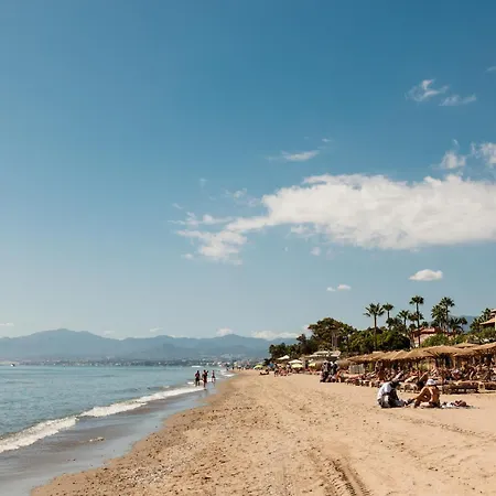 Beautiful Townhouse Walking Distance To The In Costabella, * Marbella