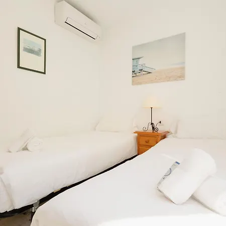 Casa vacanze Beautiful Townhouse Walking Distance To The In Costabella, Marbella