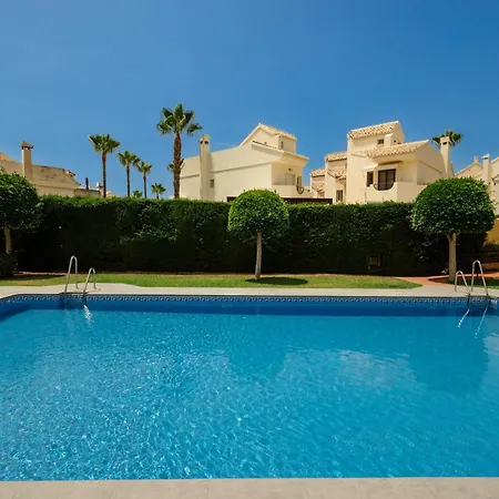 Beautiful Townhouse Walking Distance To The In Costabella,