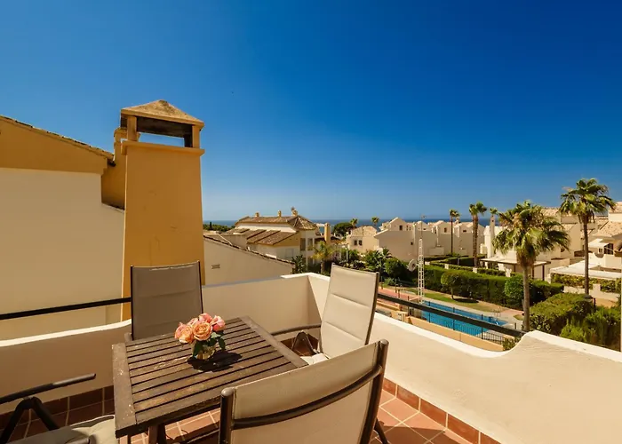 Beautiful Townhouse Walking Distance To The In Costabella, Будинок відпочинку *