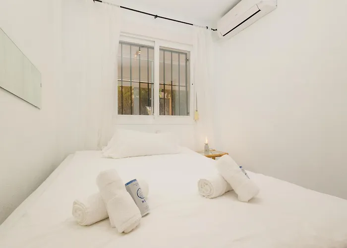 Beautiful Townhouse Walking Distance To The In Costabella, Будинок відпочинку